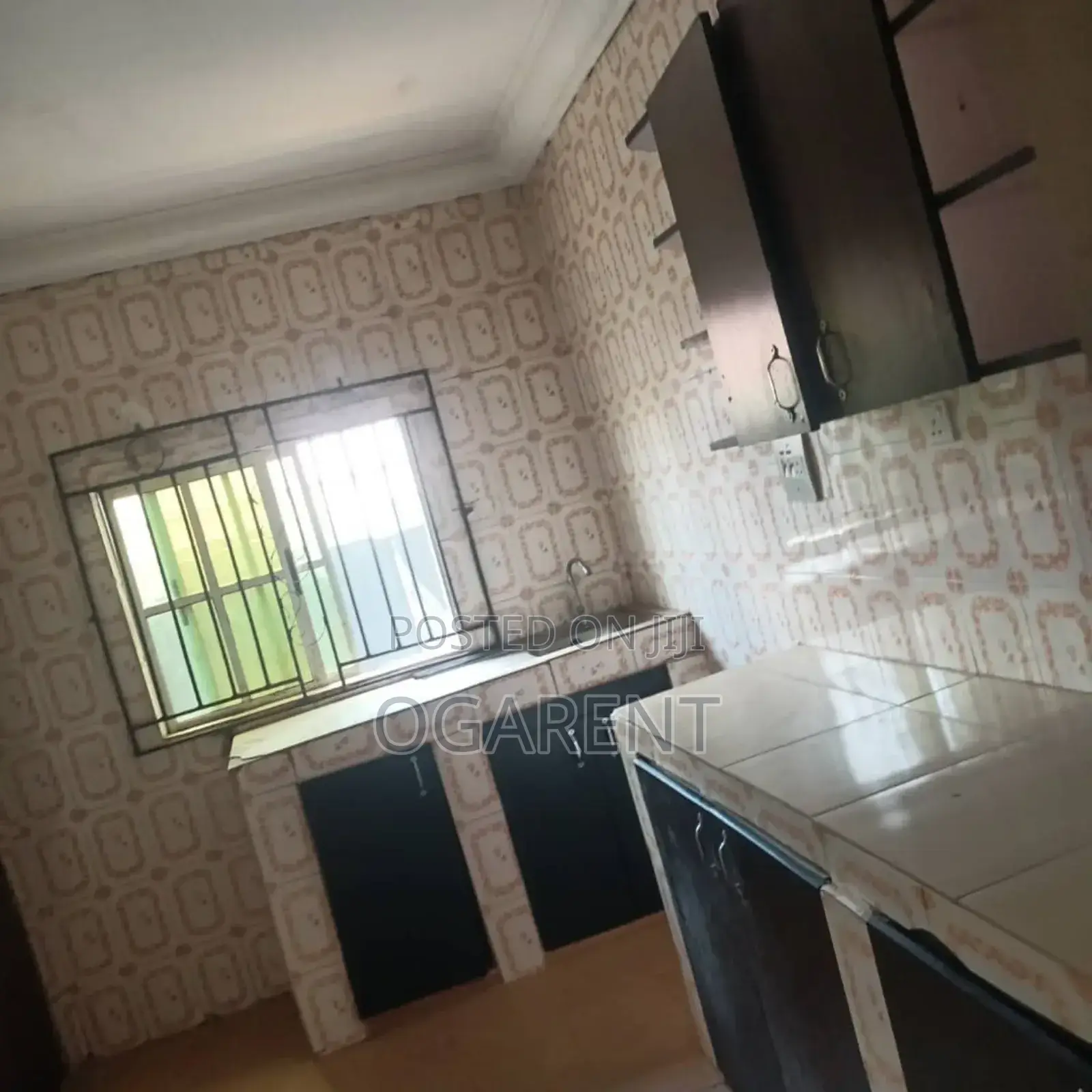 Furnished 3bdrm Apartment in Ugbor Village Road, Benin City for rent