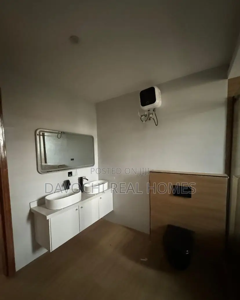 Furnished 5bdrm House in Chevron for rent