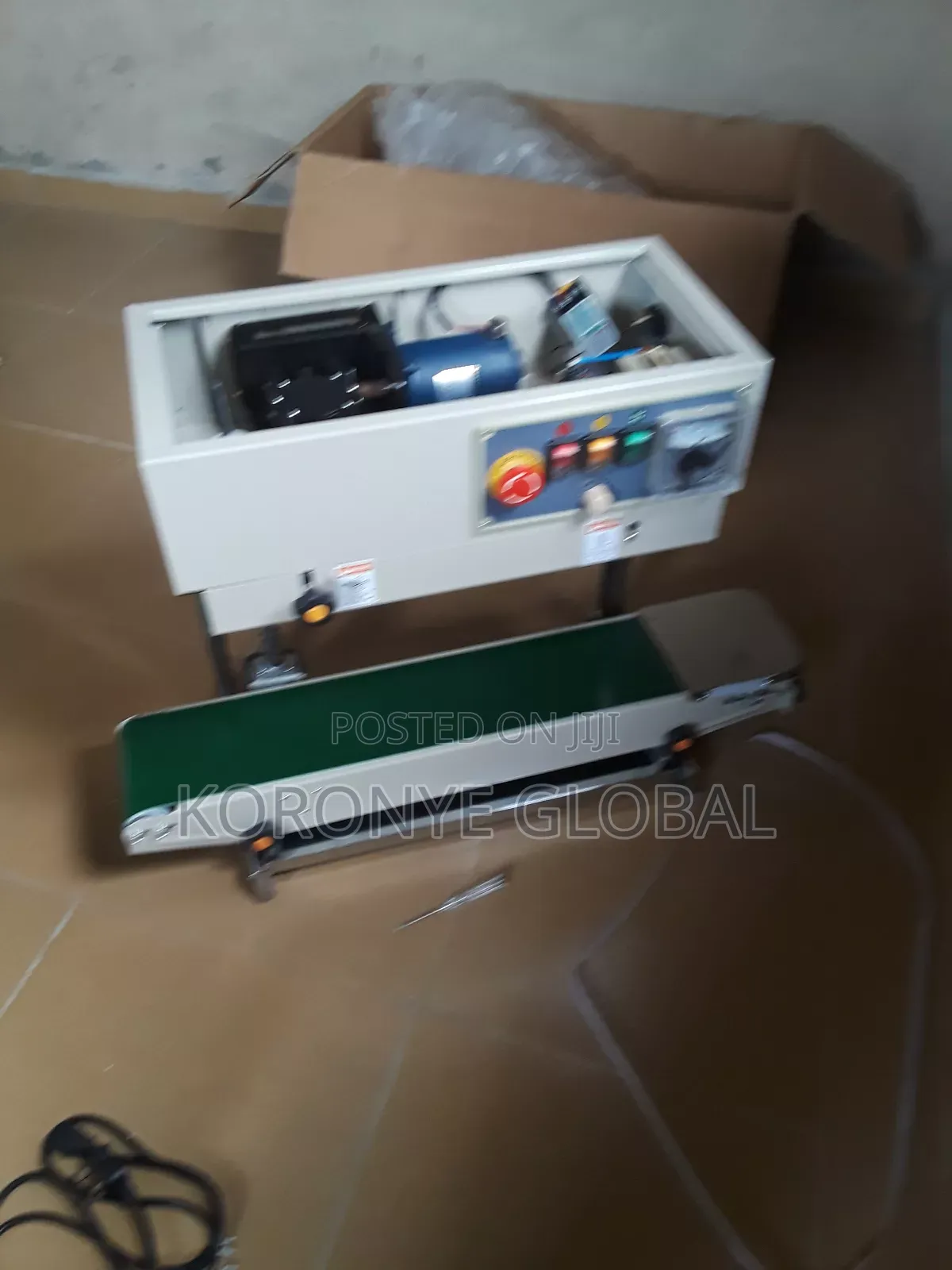 Nylon/Aluminum Foil Sealing Machin4