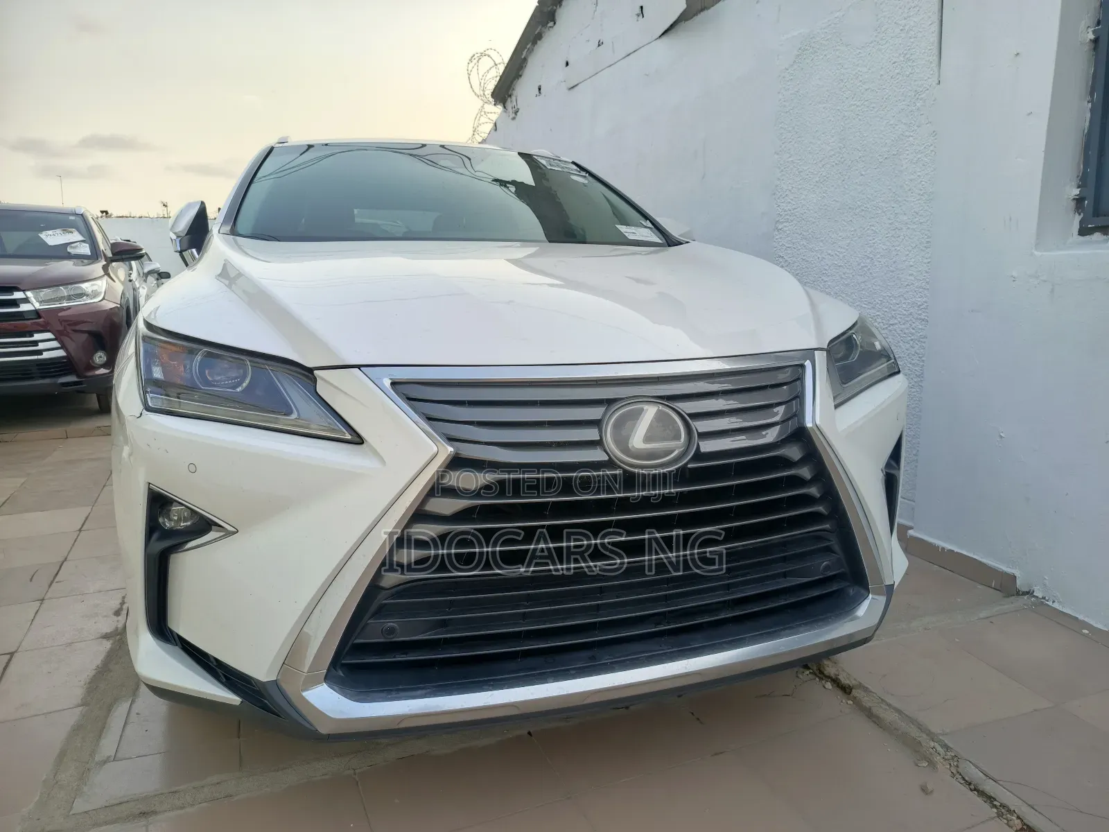 Lexus RX 350 AWD 2017 White