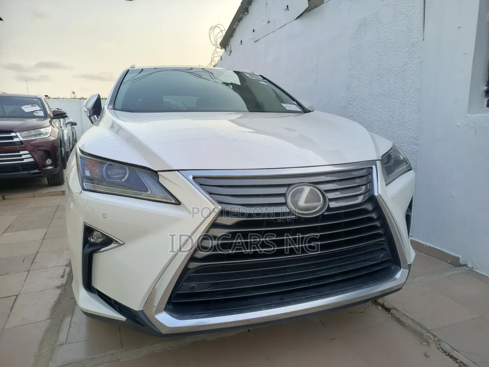 Lexus RX 350 AWD 2017 White