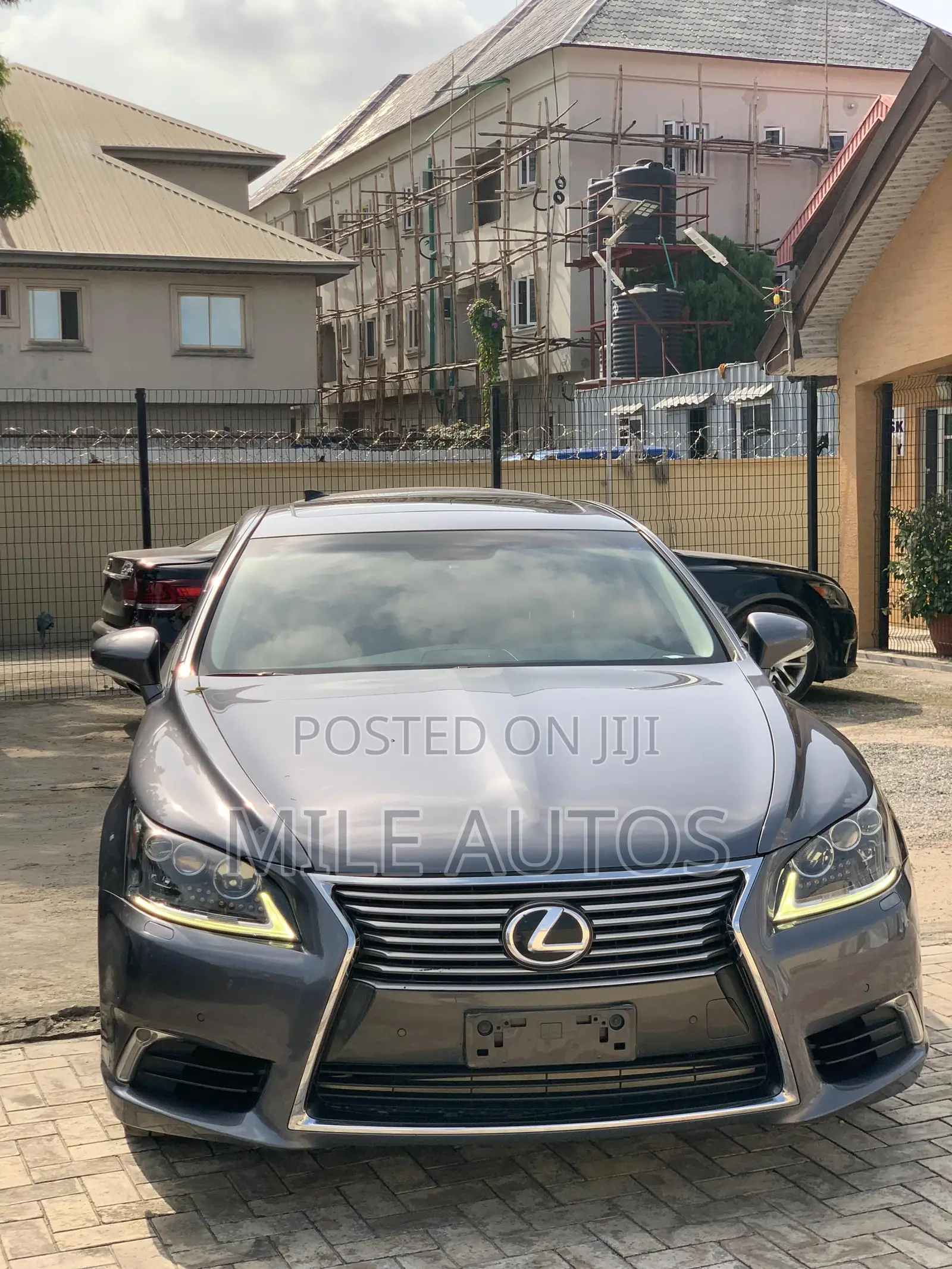 Lexus LS 460 AWD 2015 Gray