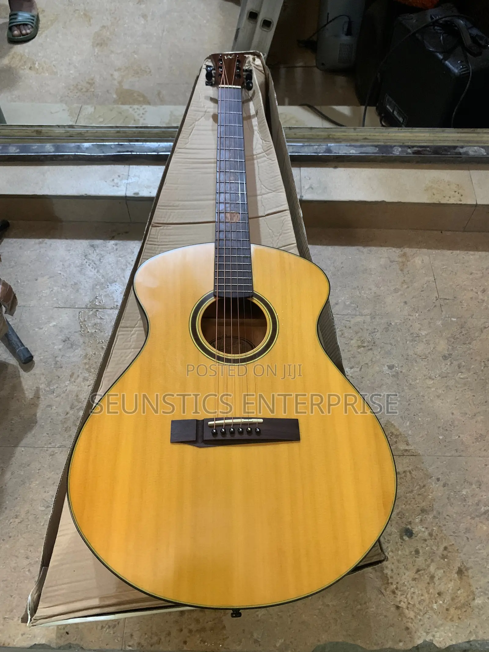 Quality Andrew White Pure Acoustic Guitar