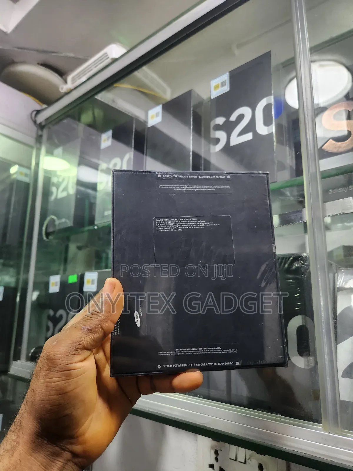 New Samsung Galaxy Z Fold4 256 GB Black