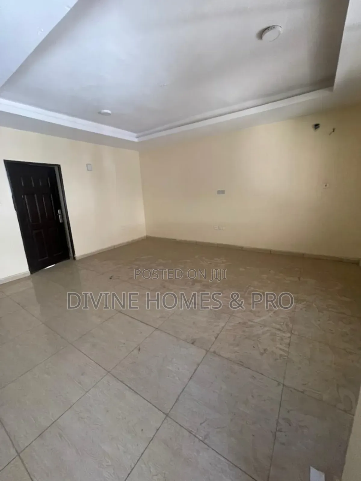 4bdrm Duplex in Life Camp for sale