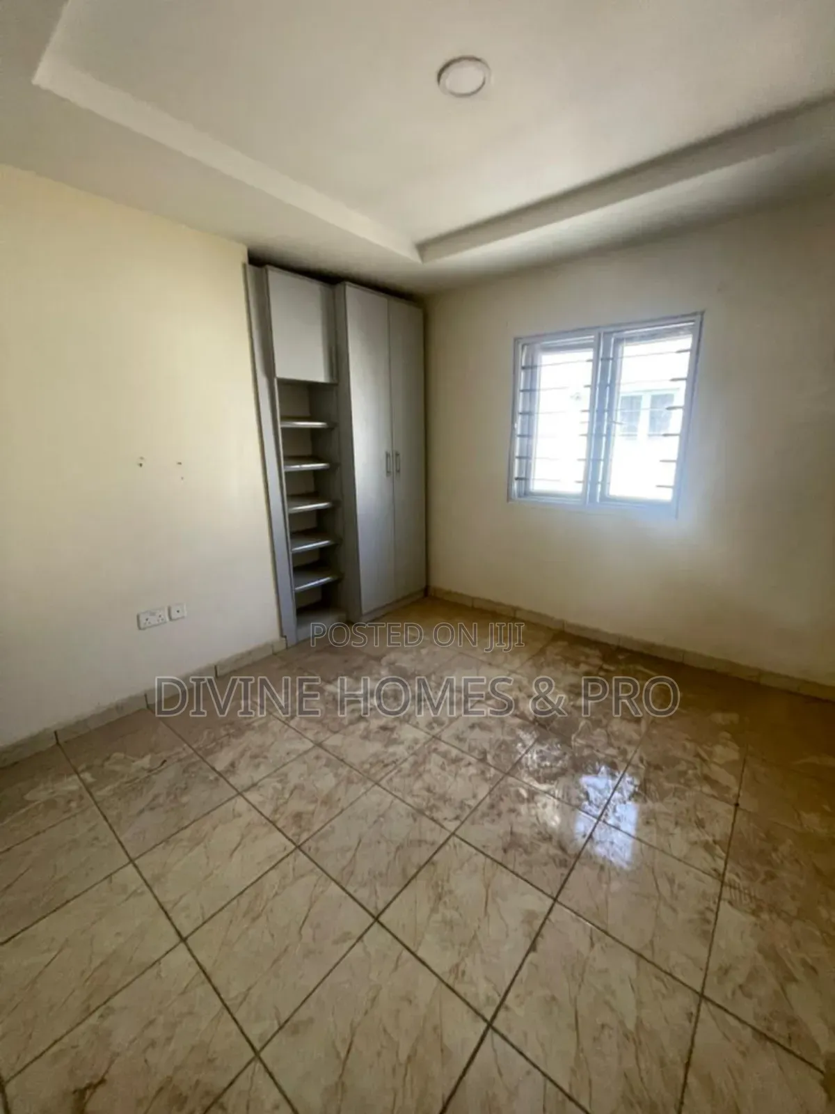 4bdrm Duplex in Life Camp for sale