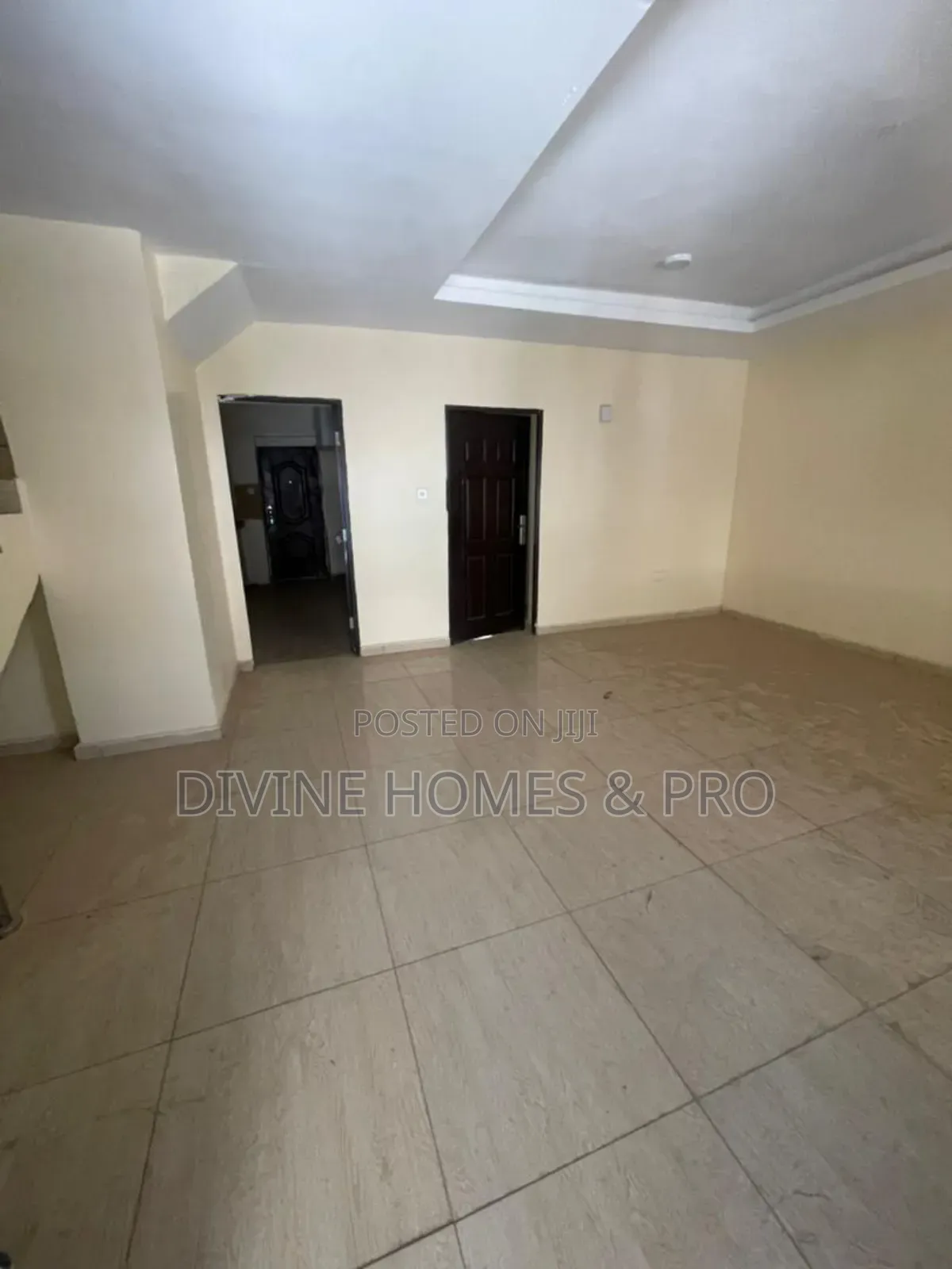 4bdrm Duplex in Life Camp for sale
