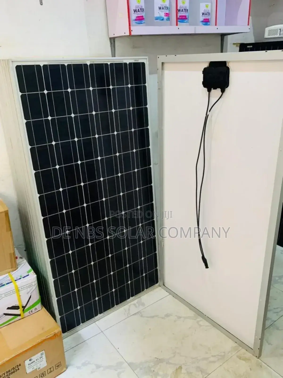 300w Jinko Solar Panel