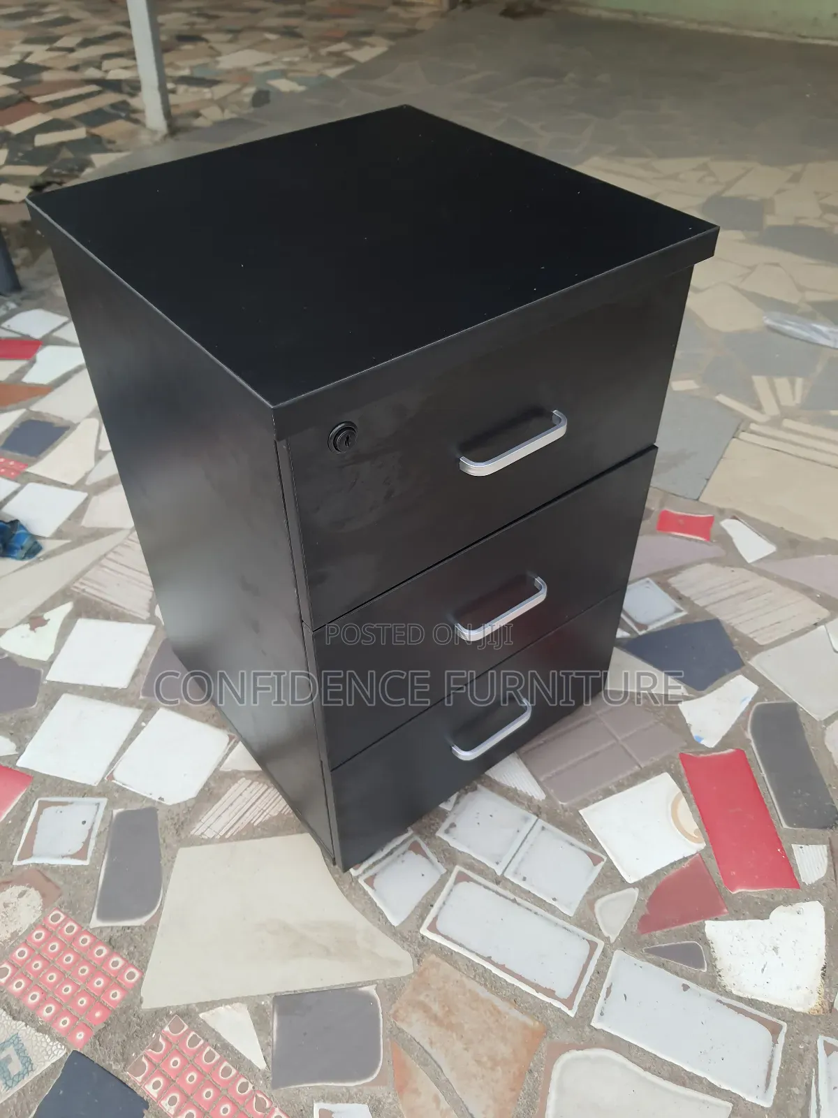 High Quality Imported Black Mobile Drawer