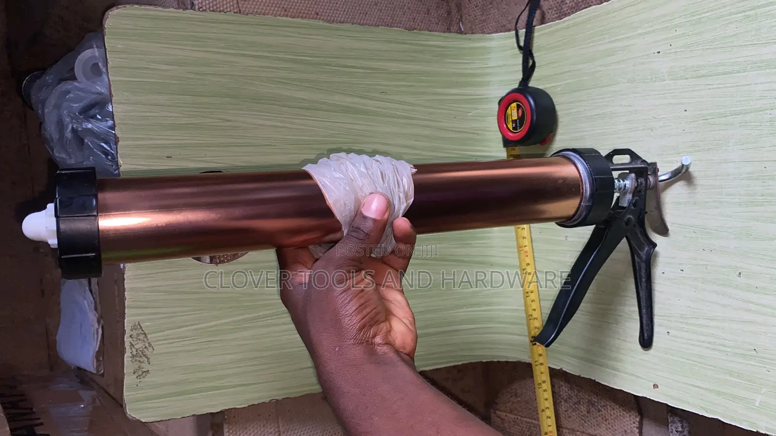Ingco Aluminum Caulking Gun (Industrial) 9" 15'' HCG0115
