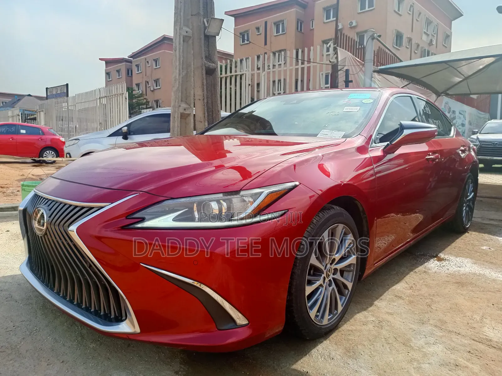 Lexus ES 250 Luxury 2021 Red