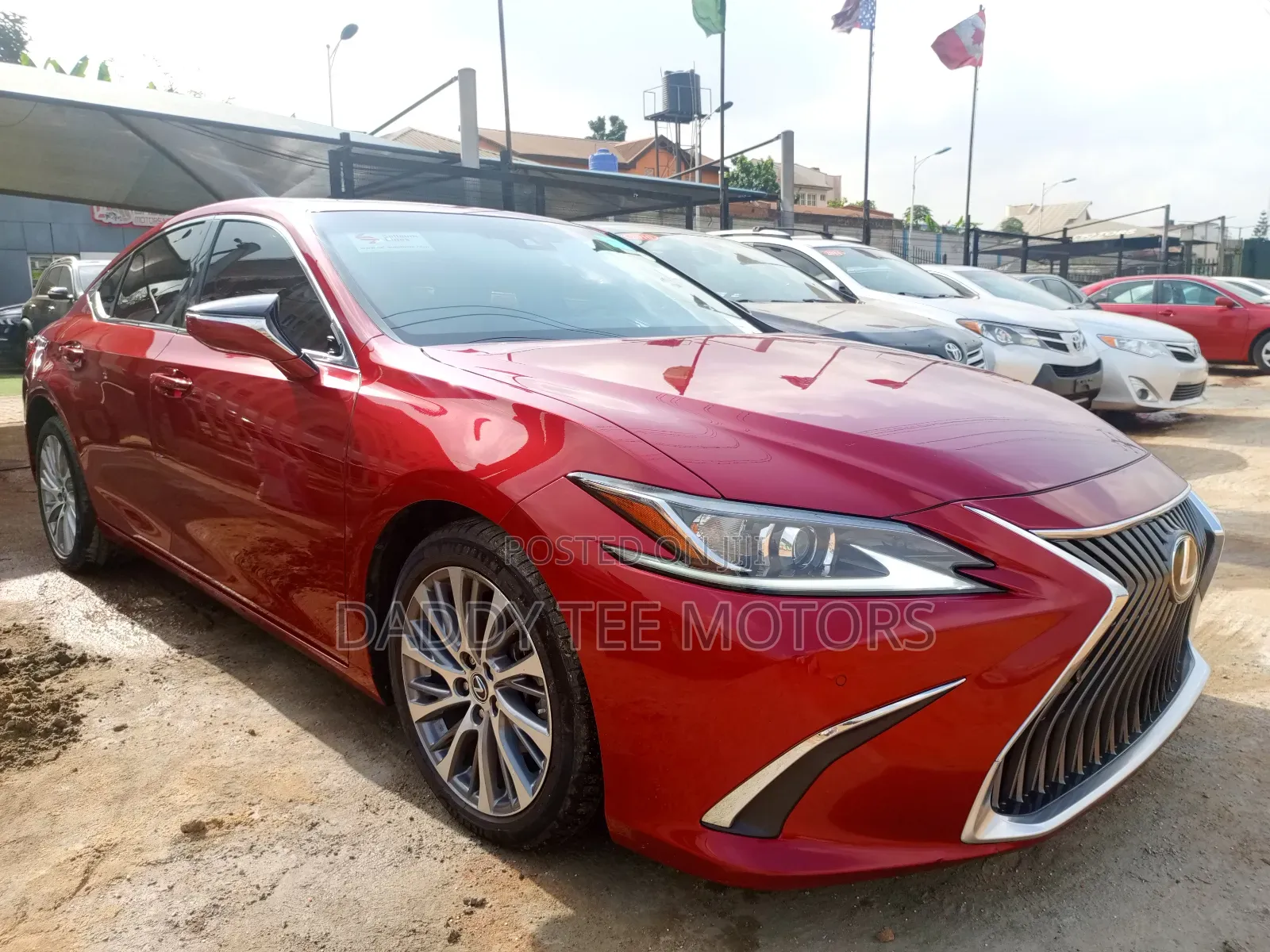 Lexus ES 250 Luxury 2021 Red