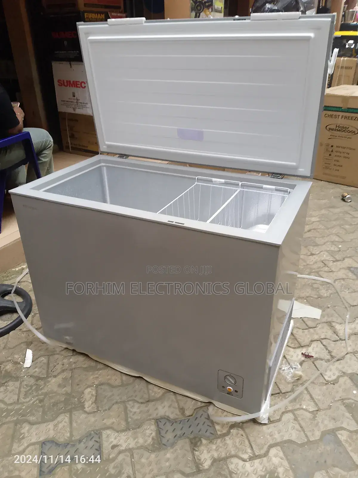 Hisense 390 Chest Freezer