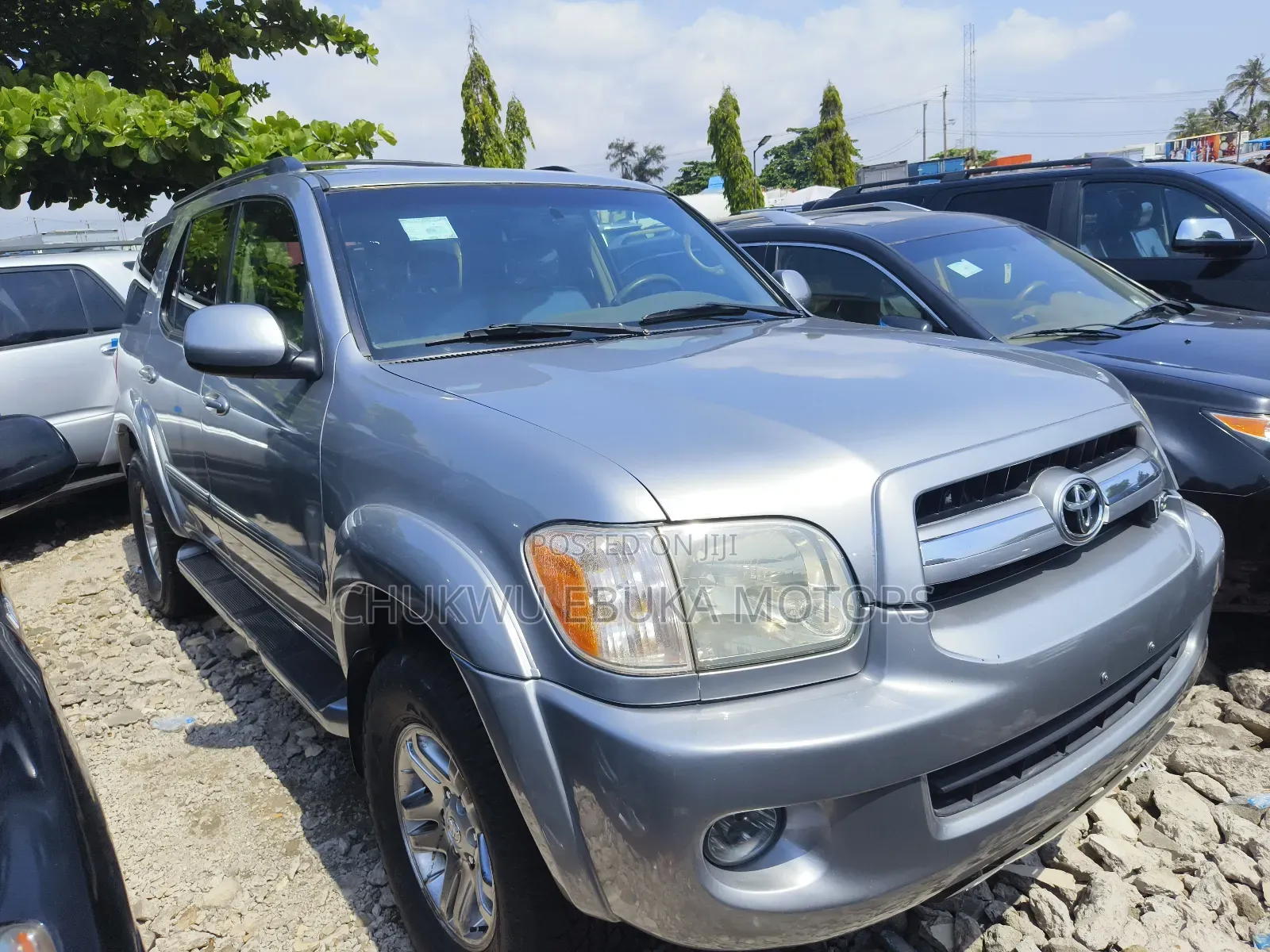 Toyota Sequoia Limited 4dr SUV 4WD (4.7L 8cyl 5A) 2007 Silver