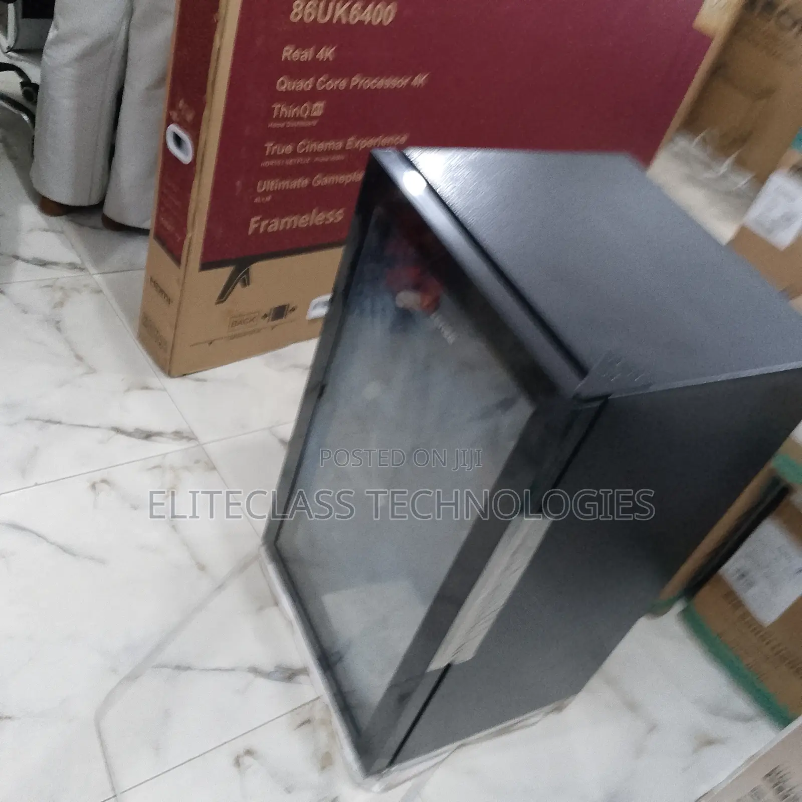 Hisense Ice Cold 91L Glass Door Beverage Cooler