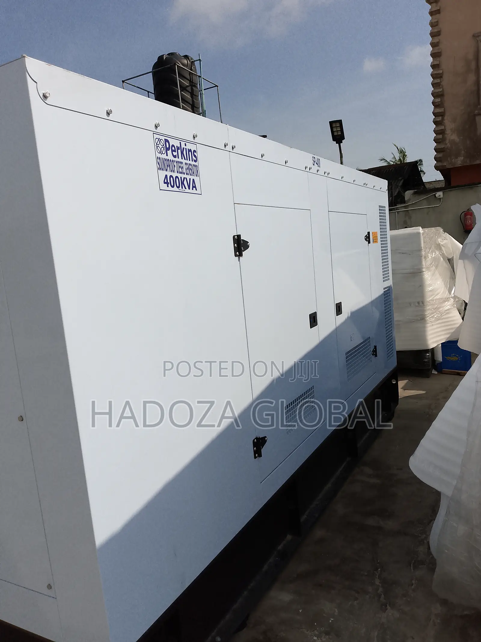 Inaudible 400kva Soundproof Perkins Generator
