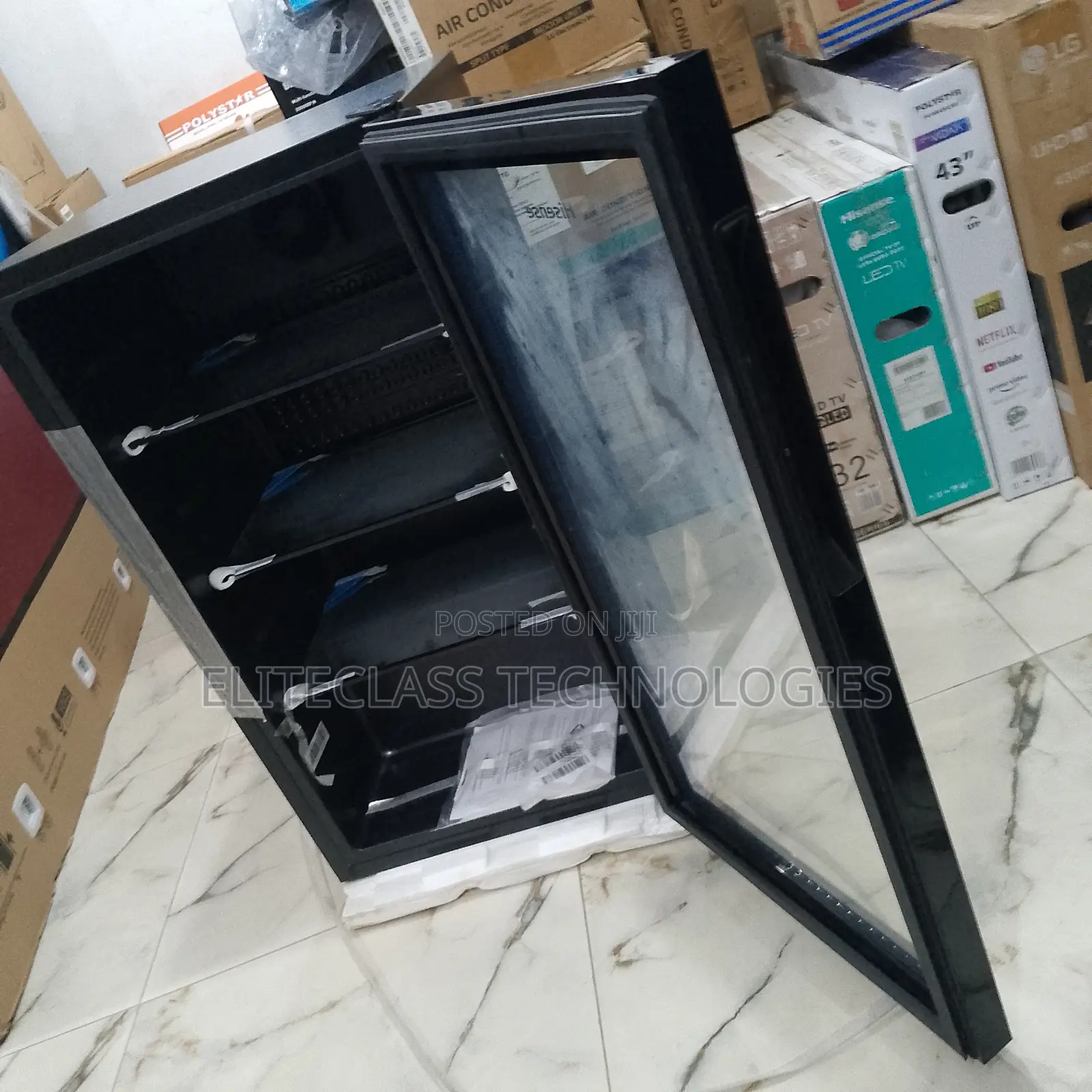 Hisense Keep It Cool 91L Glass Door Beverage Cooler