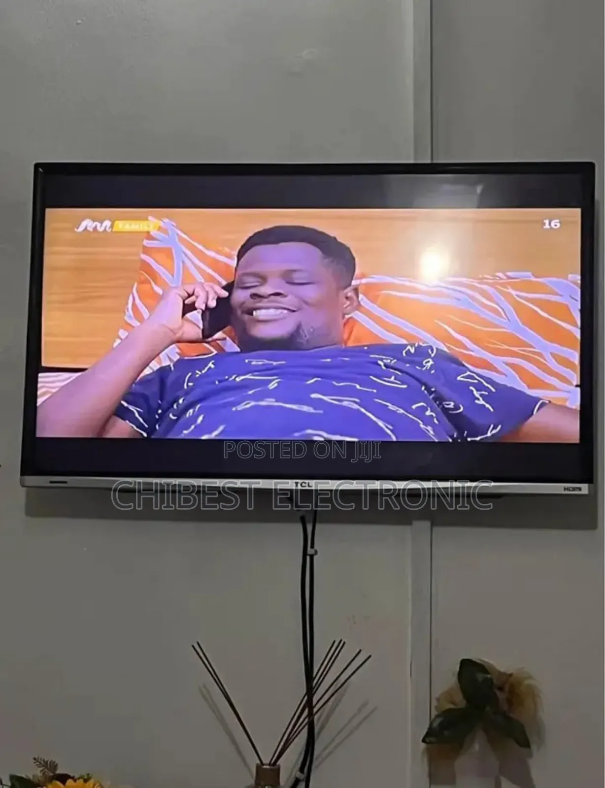 Samsung Tv 32 Inches With Two Years Warranty Brand New