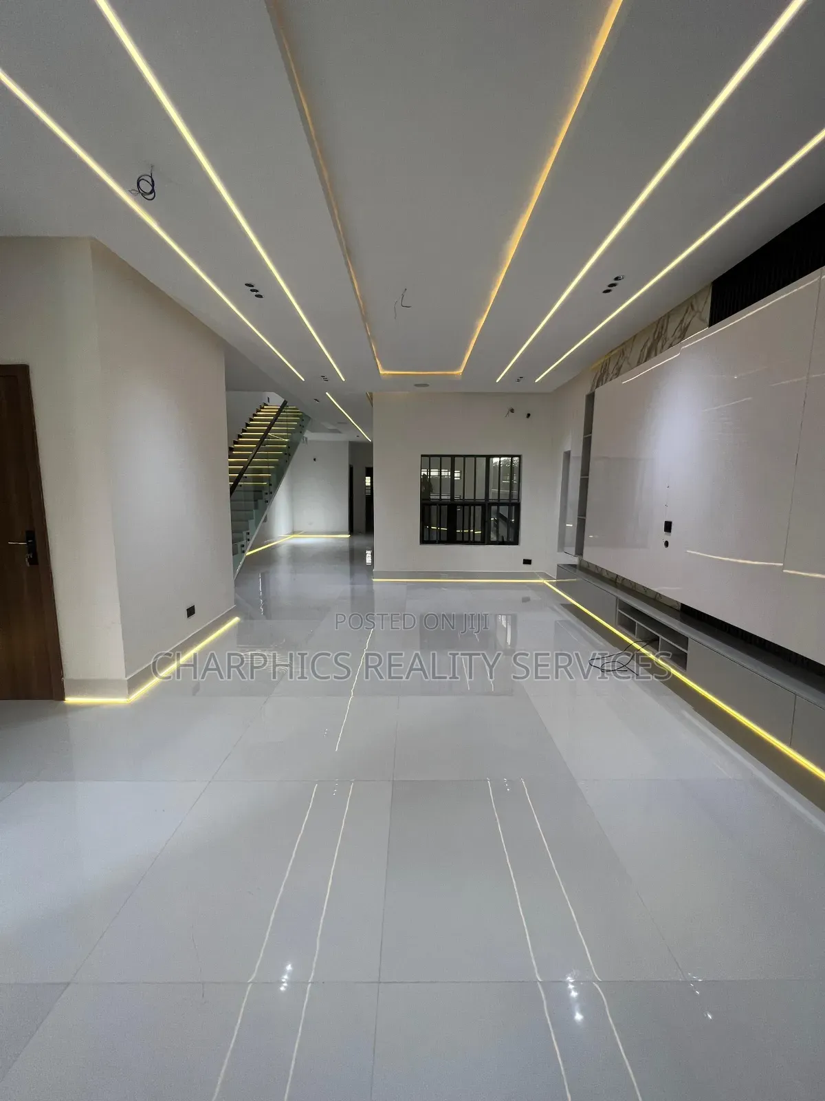 5bdrm Duplex in Ajah for sale