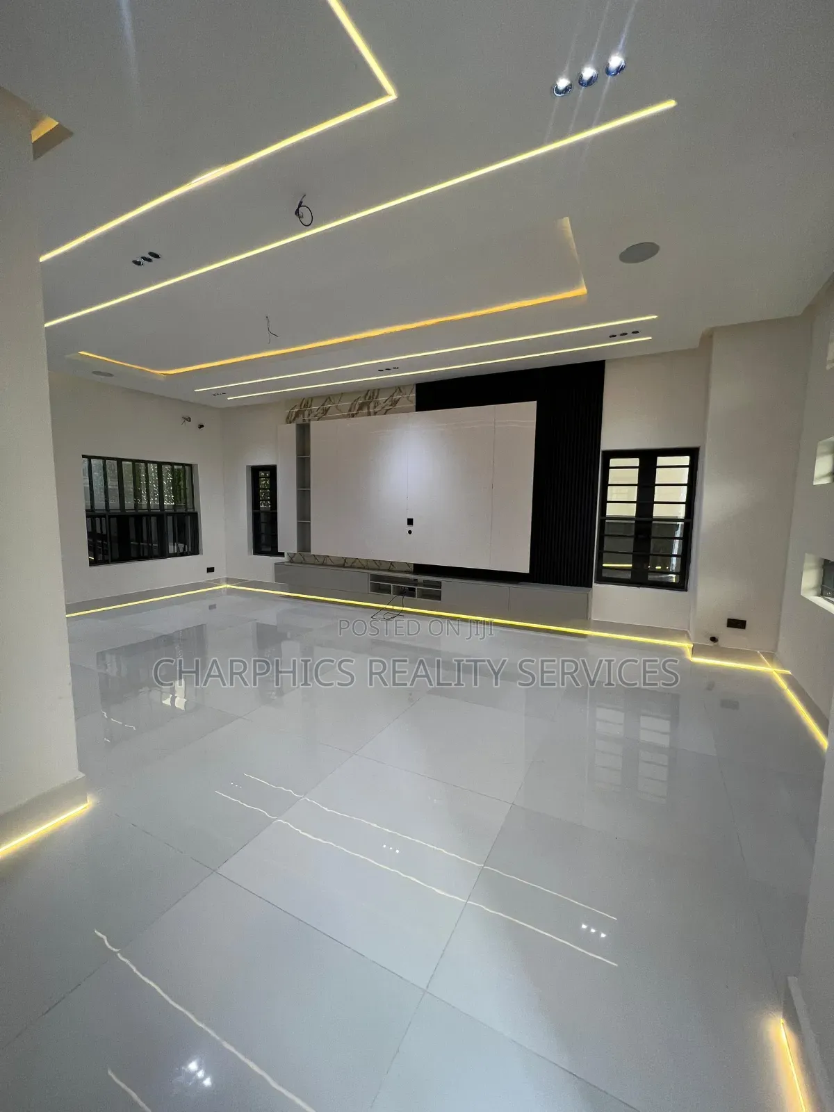5bdrm Duplex in Ajah for sale