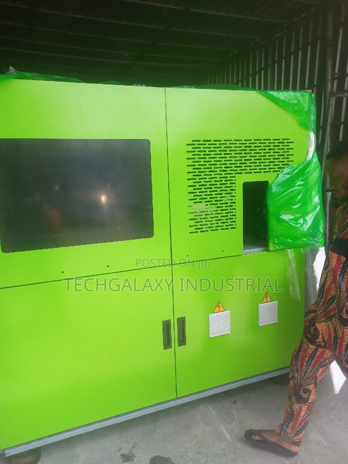 Automatic Pet Blowing Machine