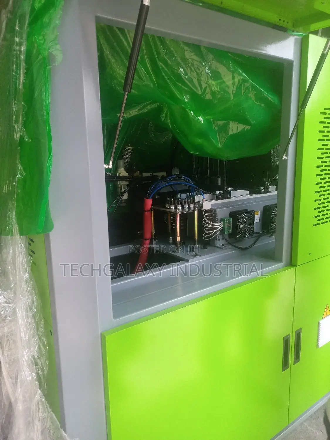 Automatic Pet Blowing Machine