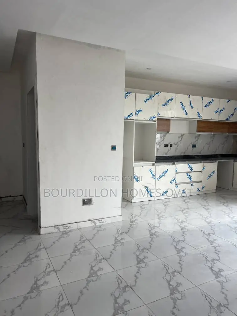 2bdrm Apartment in Ikate for sale