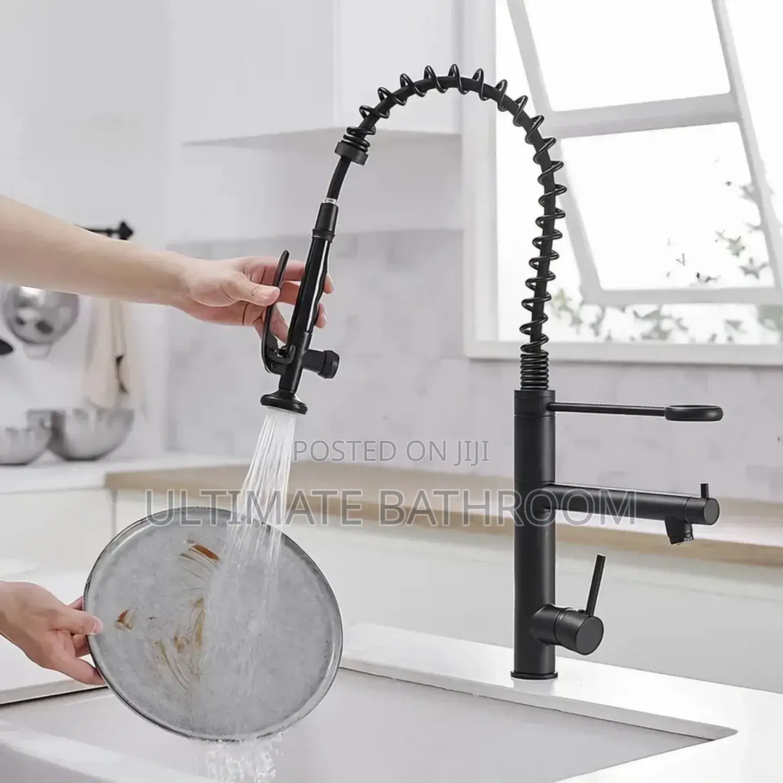 High Quality Kitchen Faucet Available in Black and Chrome