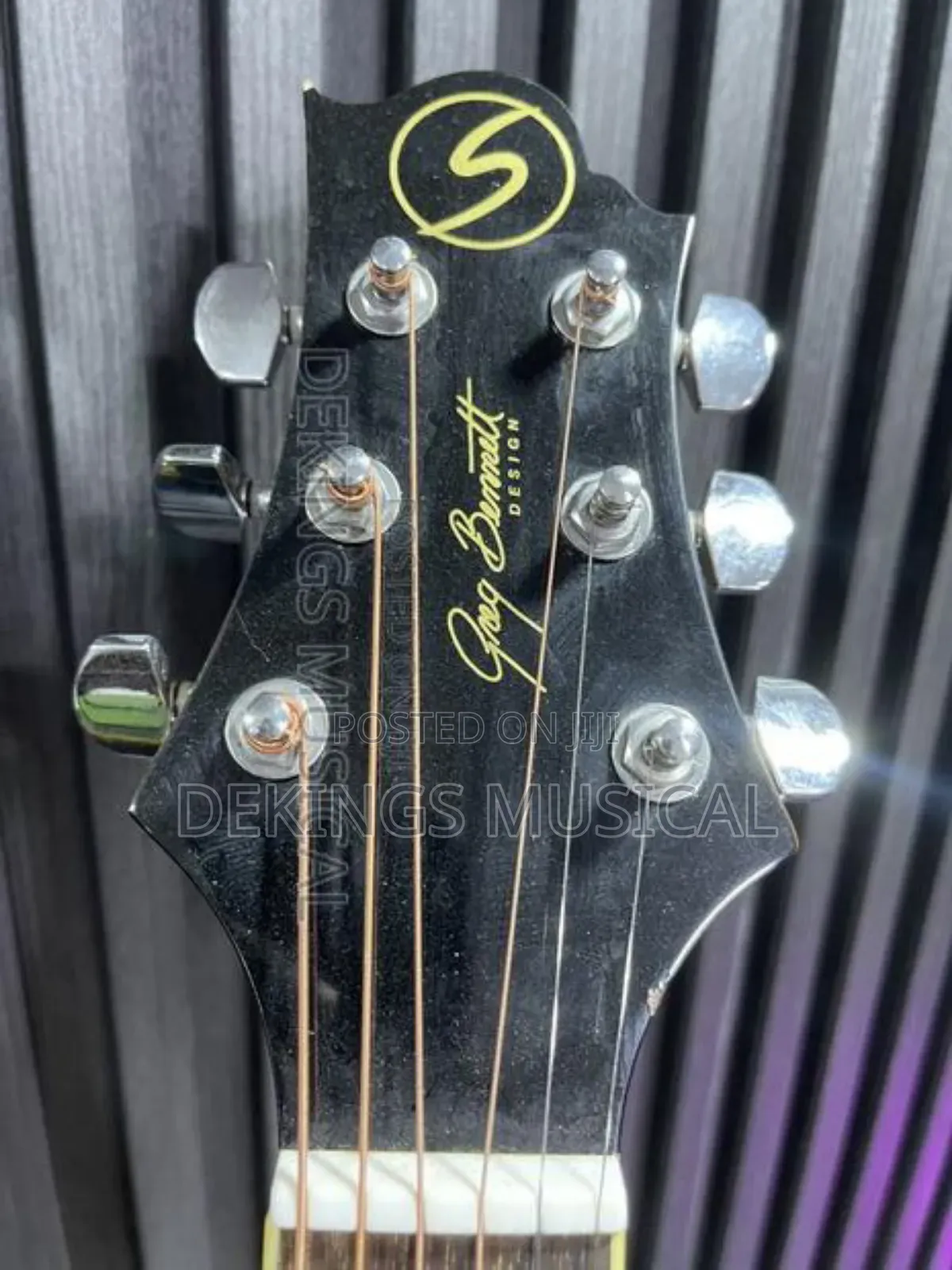 Greg Bennett Acoustic Guitars