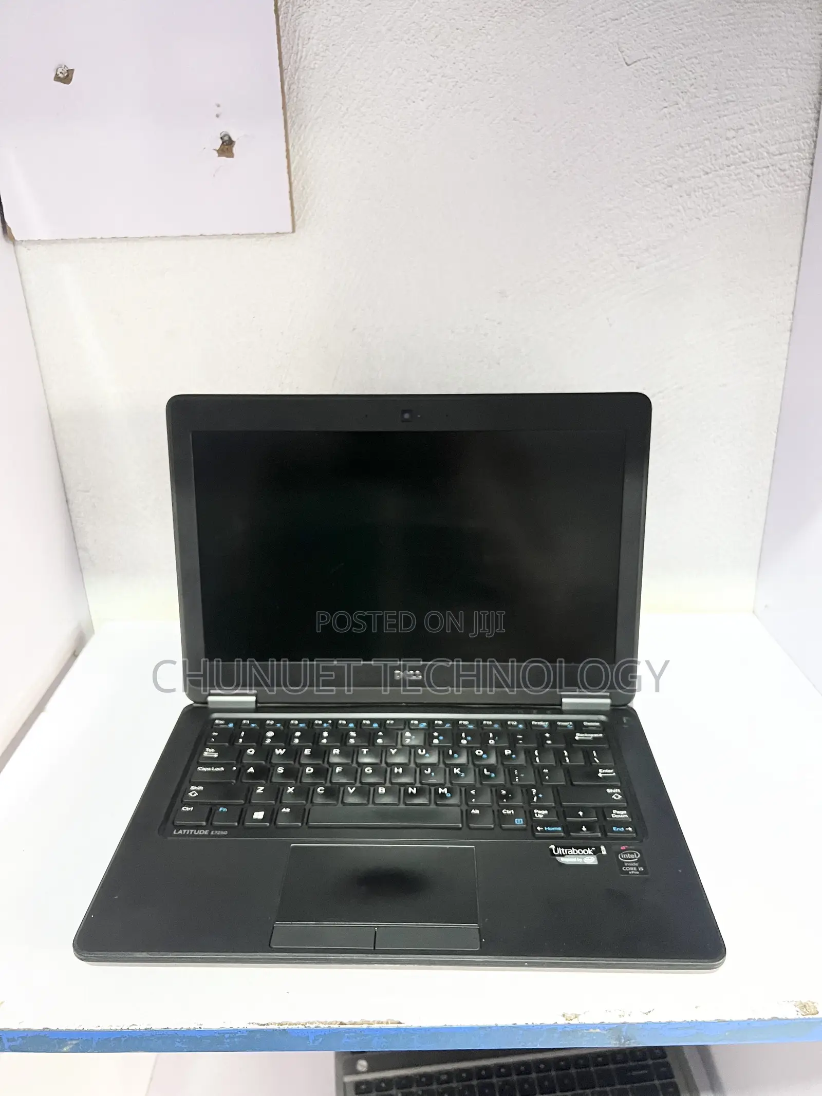 Laptop Dell Latitude 12 7250 8GB Intel Core I5 SSHD+SSD 256GB
