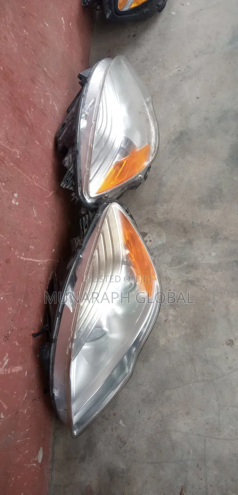 2011 Model Mercedes Benz R350 Headlight Set.