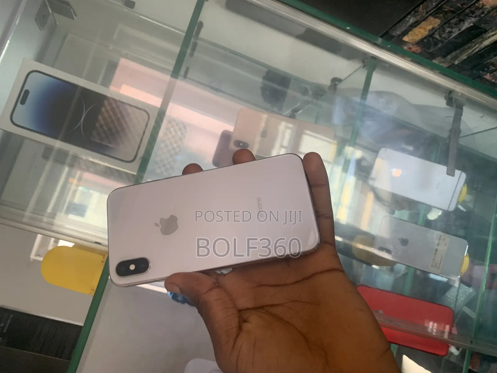 Apple iPhone X 64 GB White