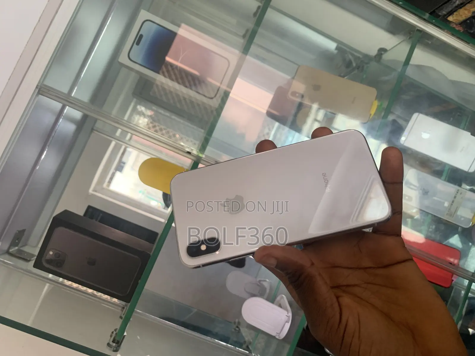 Apple iPhone X 64 GB White