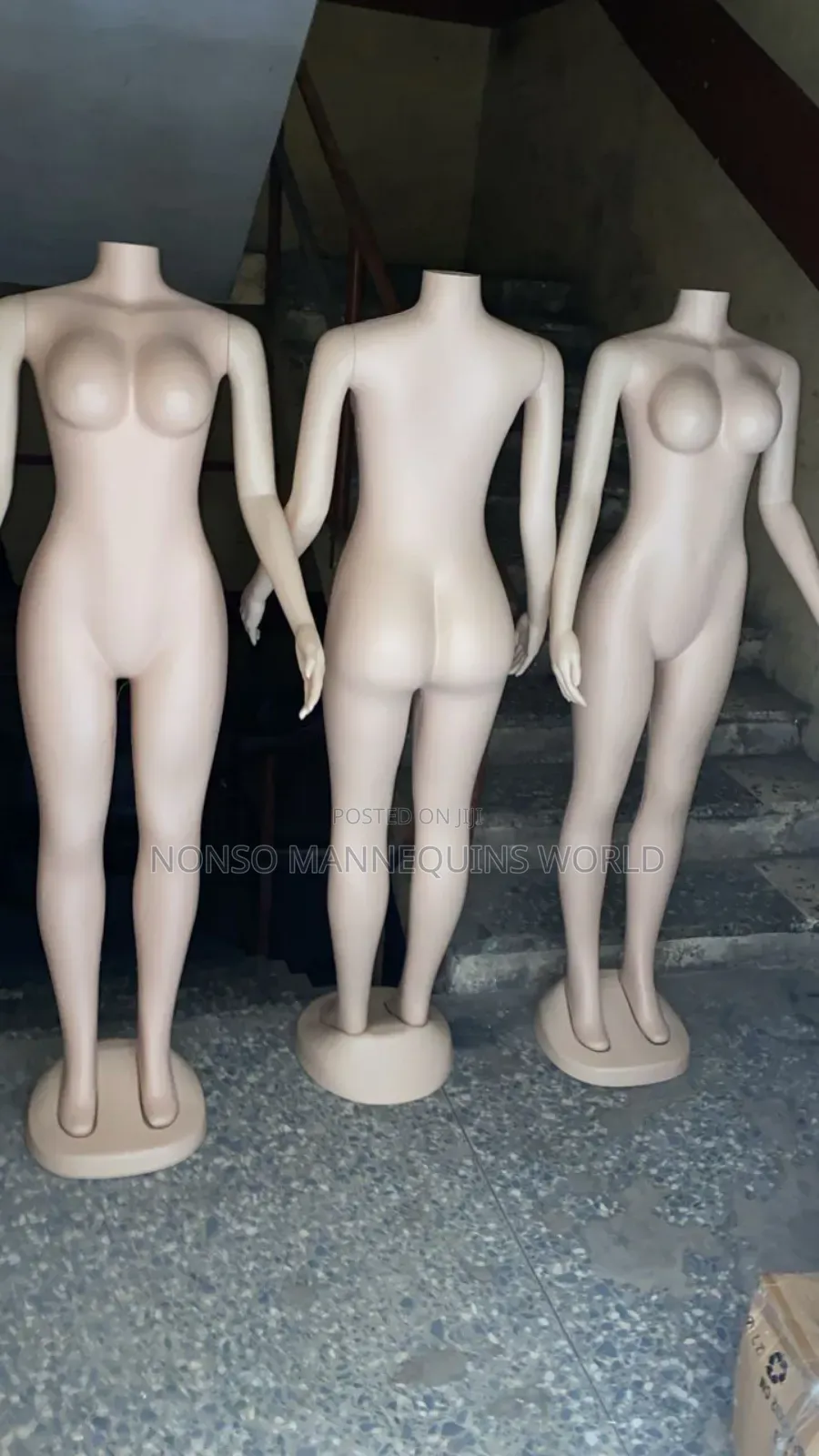 Headless Fenale Dummy for Fashion