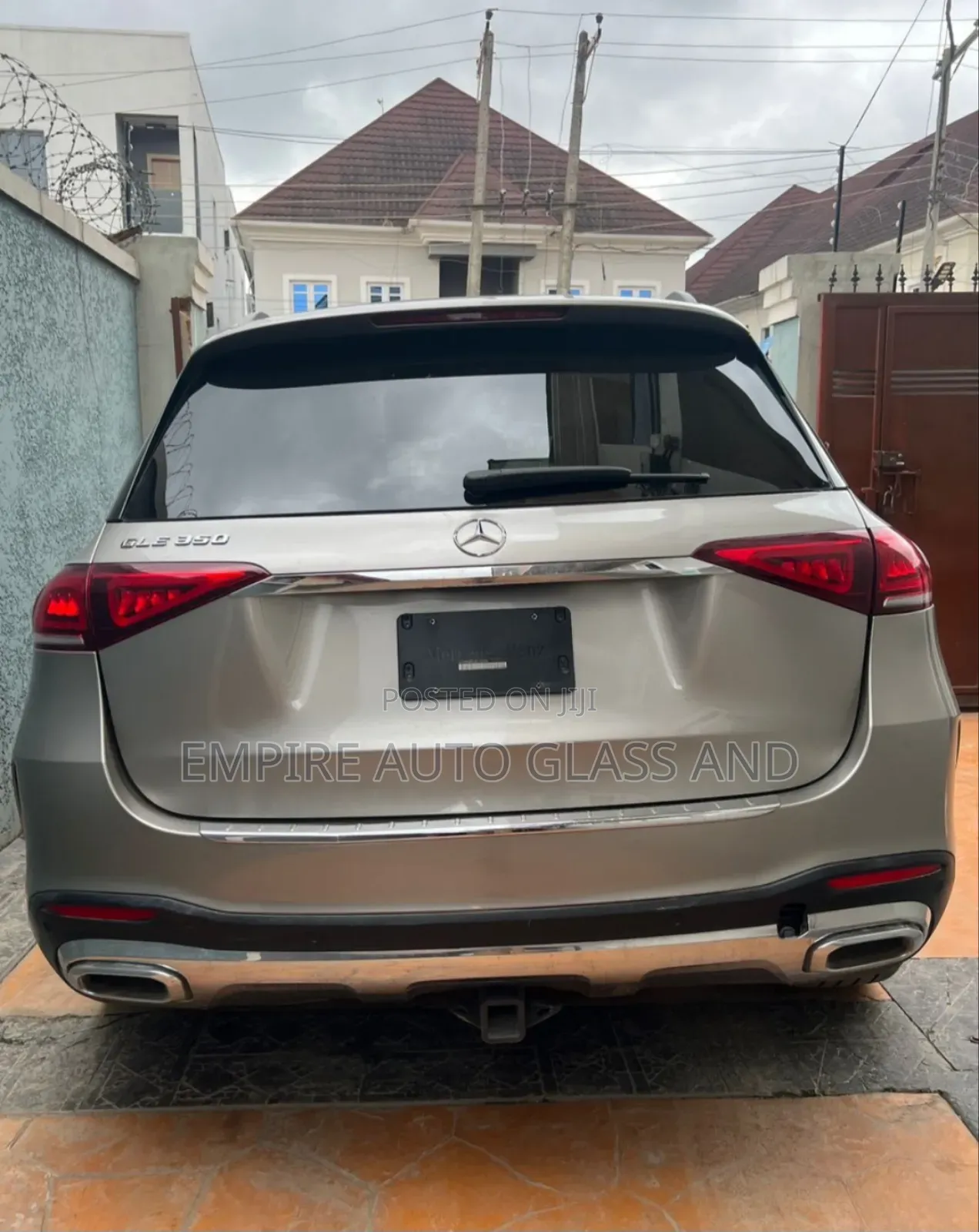 Front Windscreen,Back Windscreen,Door Glasses Are Available