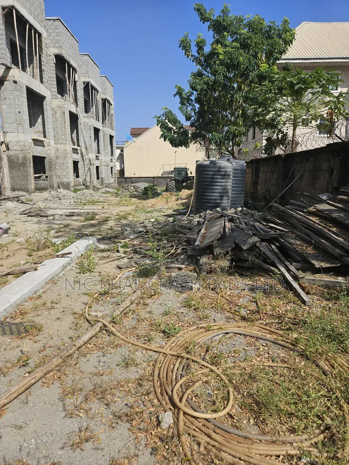 4bdrm Duplex in Apo Legislative Qtrs for sale