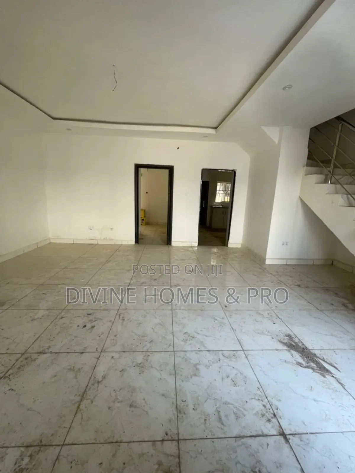 4bdrm Duplex in Life Camp for sale