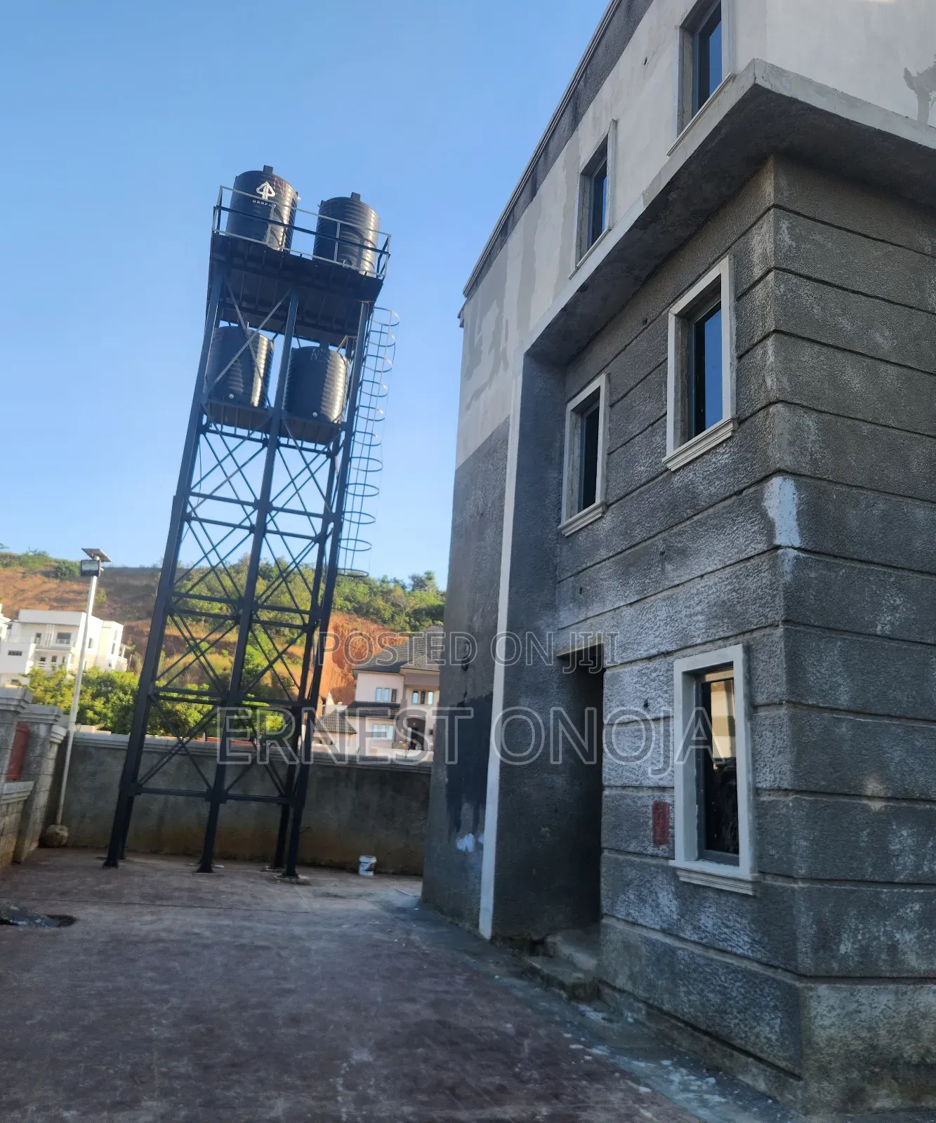 5bdrm Townhouse/Terrace in Gusape, Guzape District for Sale
