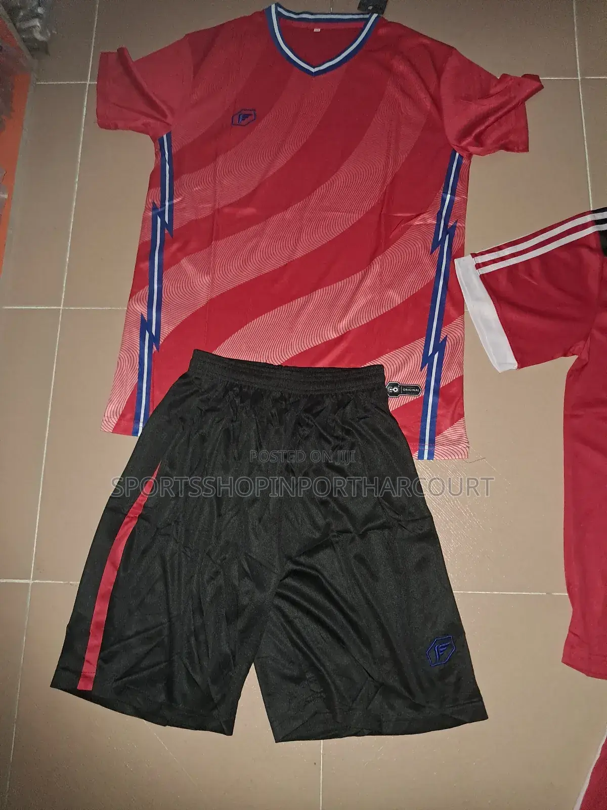 Set of Sports Jerseys (15pis)