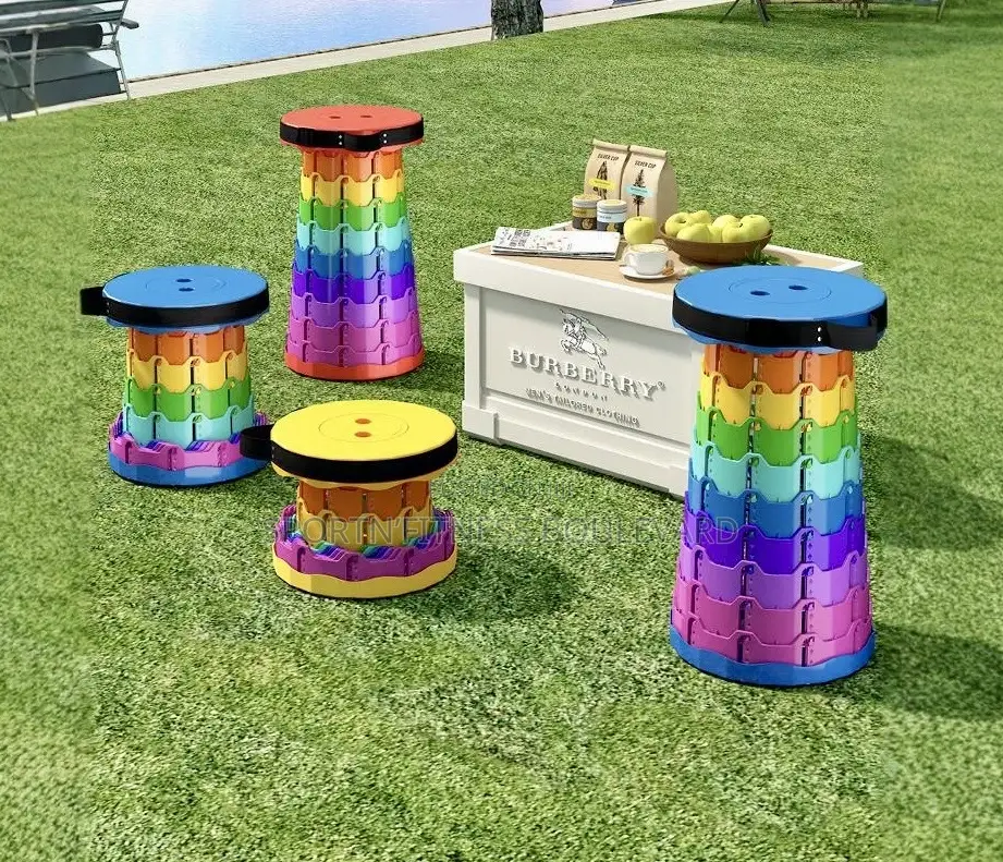 Collapsible Stools Perfect For The Golf Course