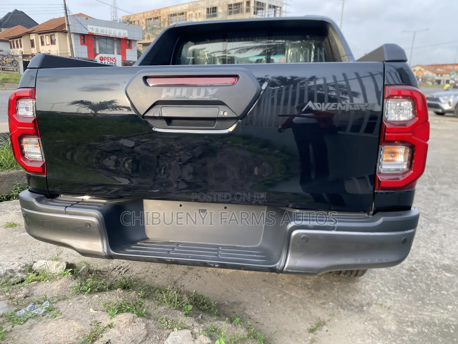 New Toyota Hilux 2024 Black