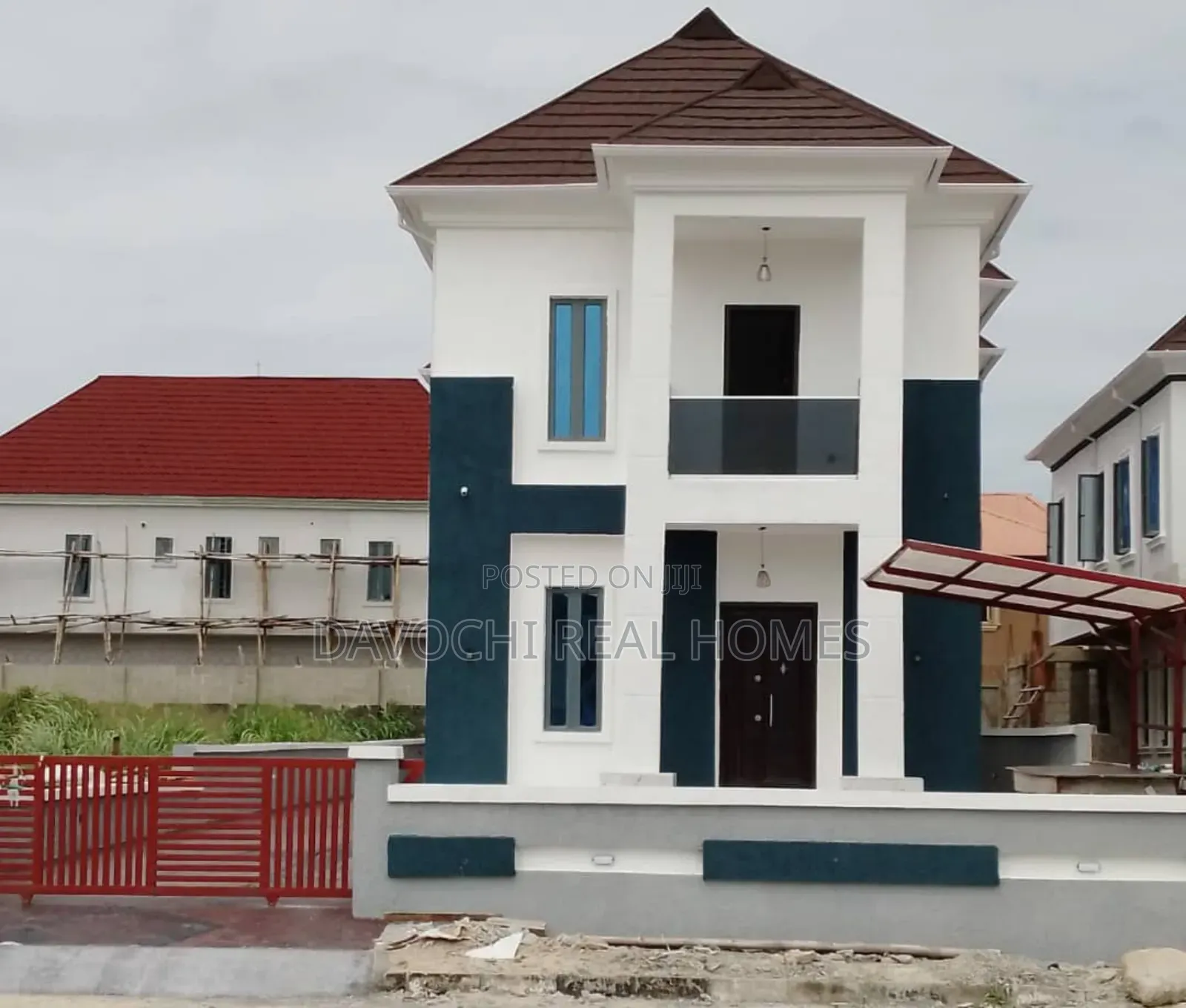 5bdrm Duplex in Peace Estate for sale