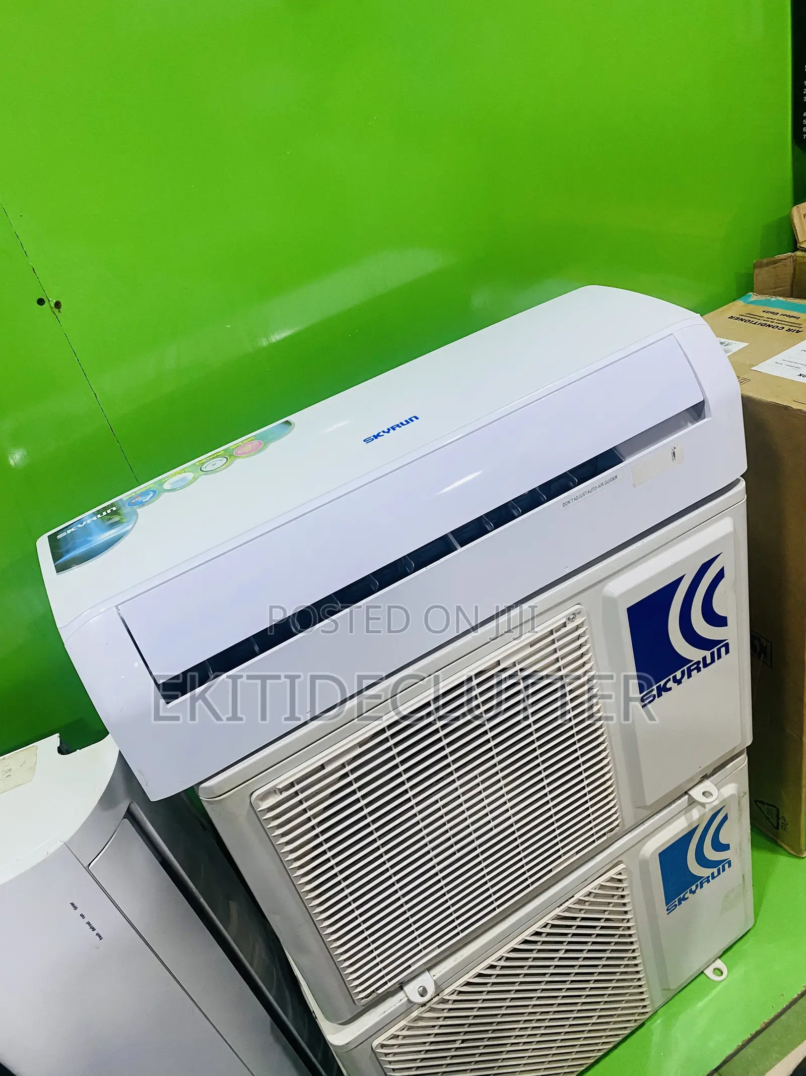 Neatly Used Skyrun 1.5hp Regular Ac