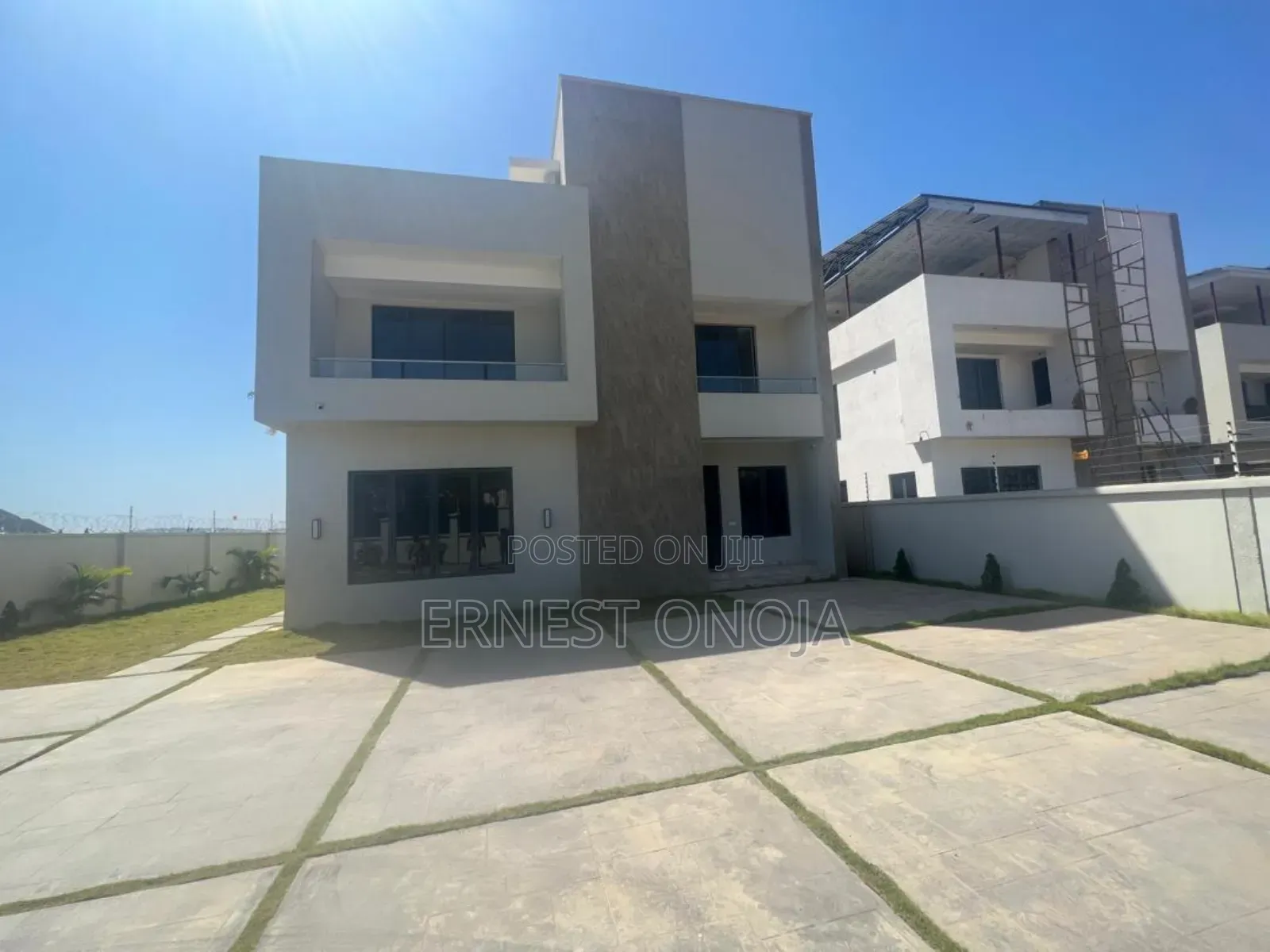 6bdrm Duplex in Diplomatic Zone, Katampe Extension for sale