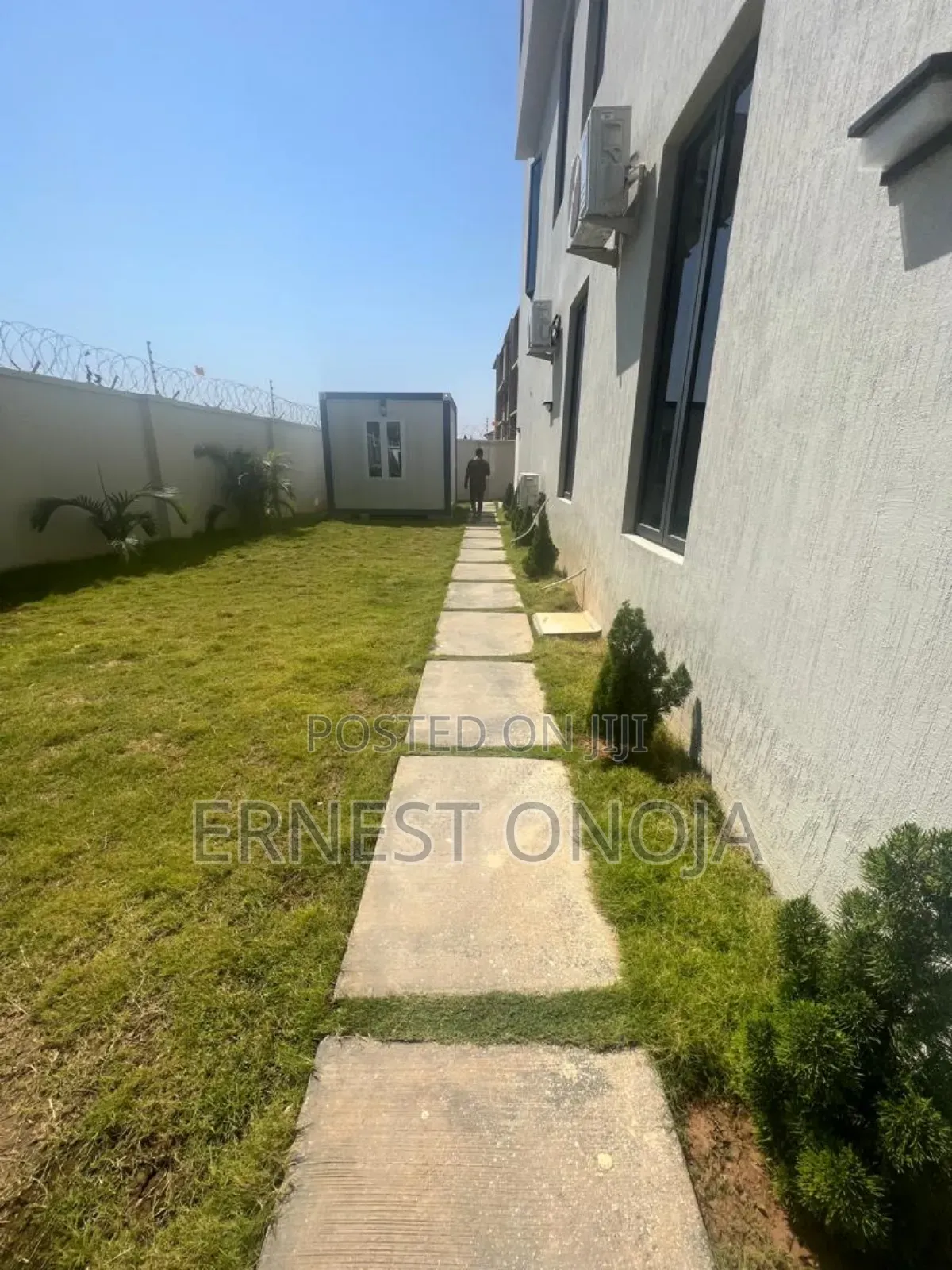 6bdrm Duplex in Diplomatic Zone, Katampe Extension for sale