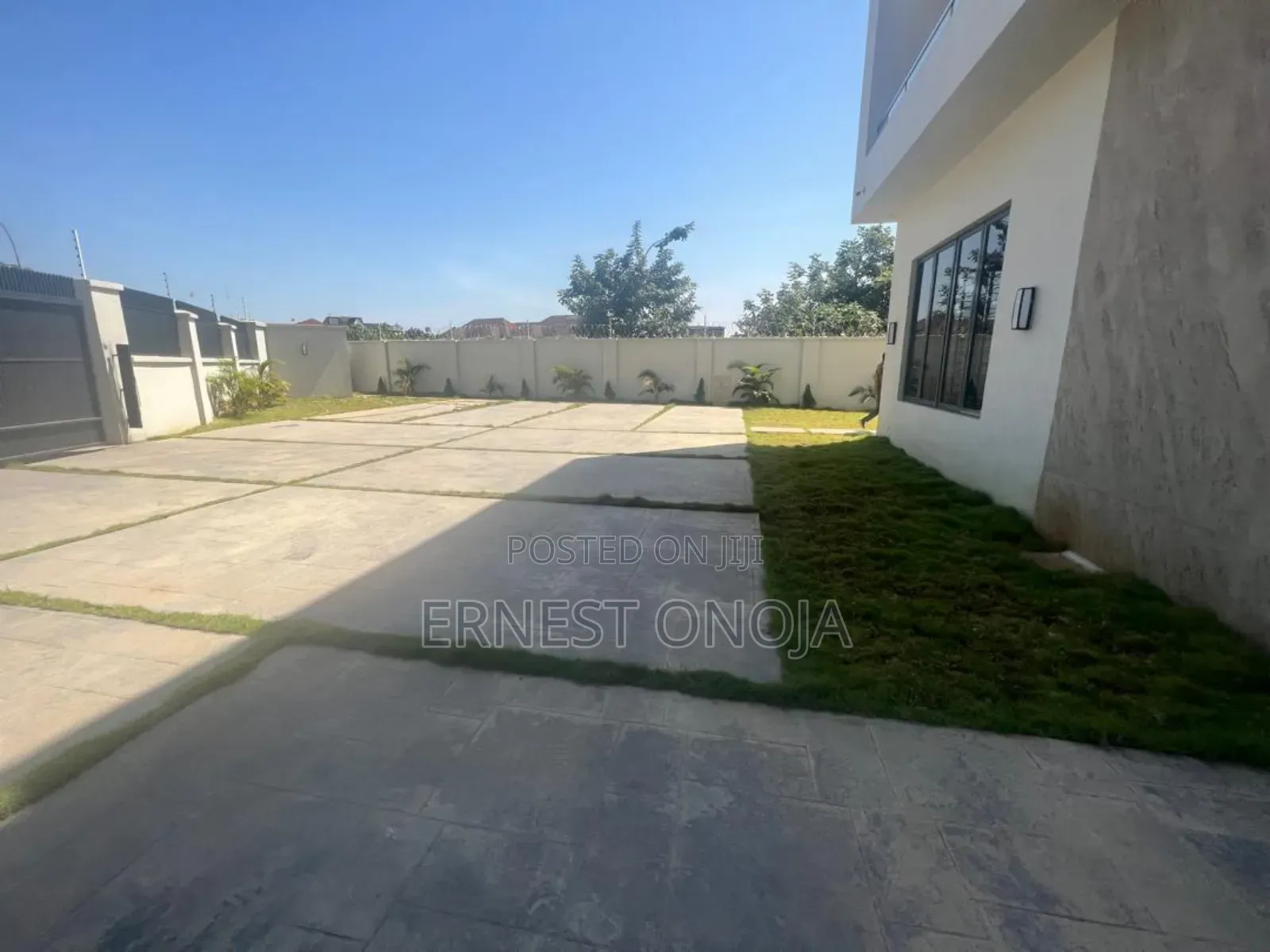 6bdrm Duplex in Diplomatic Zone, Katampe Extension for sale