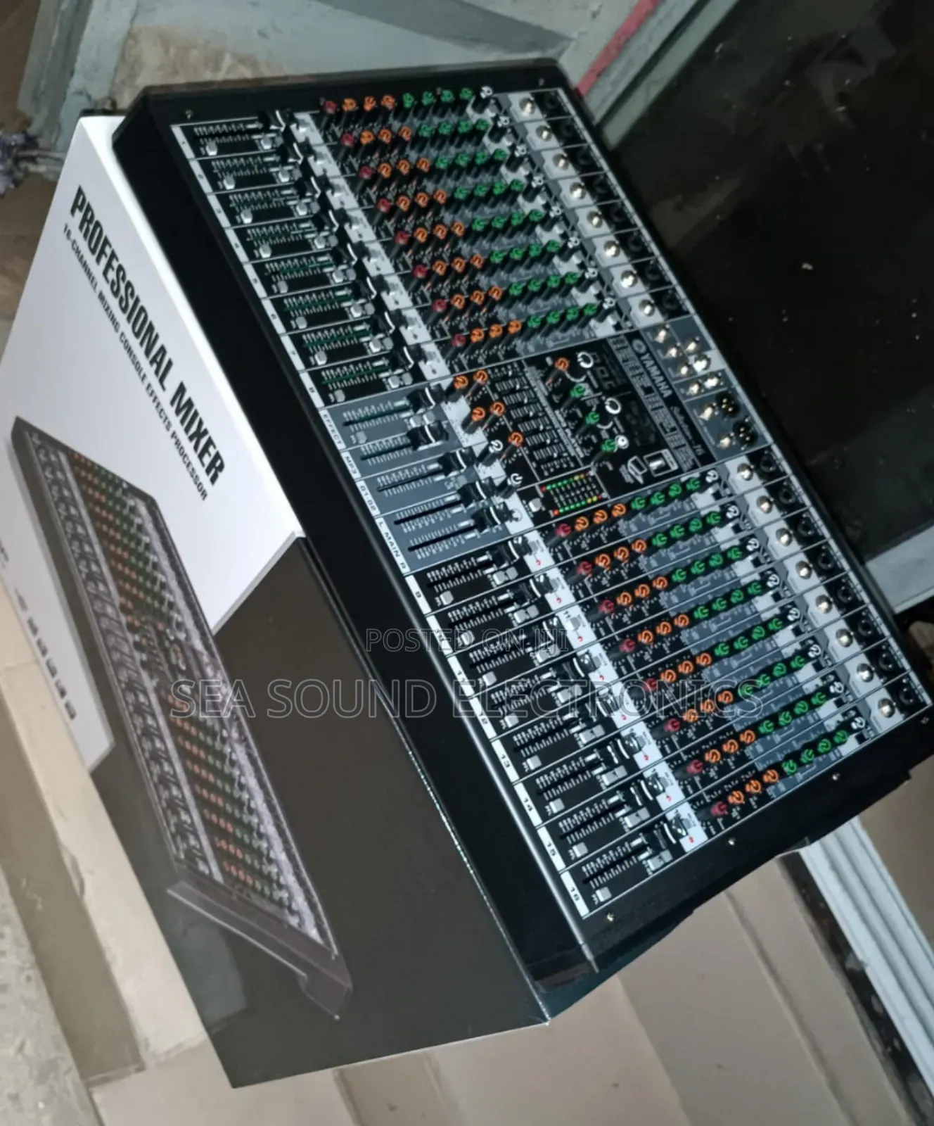 16 Channel Yamaha Mixer