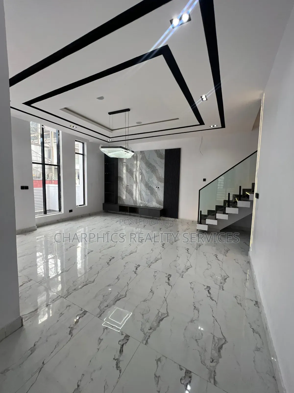 4bdrm Duplex in Ikota for sale