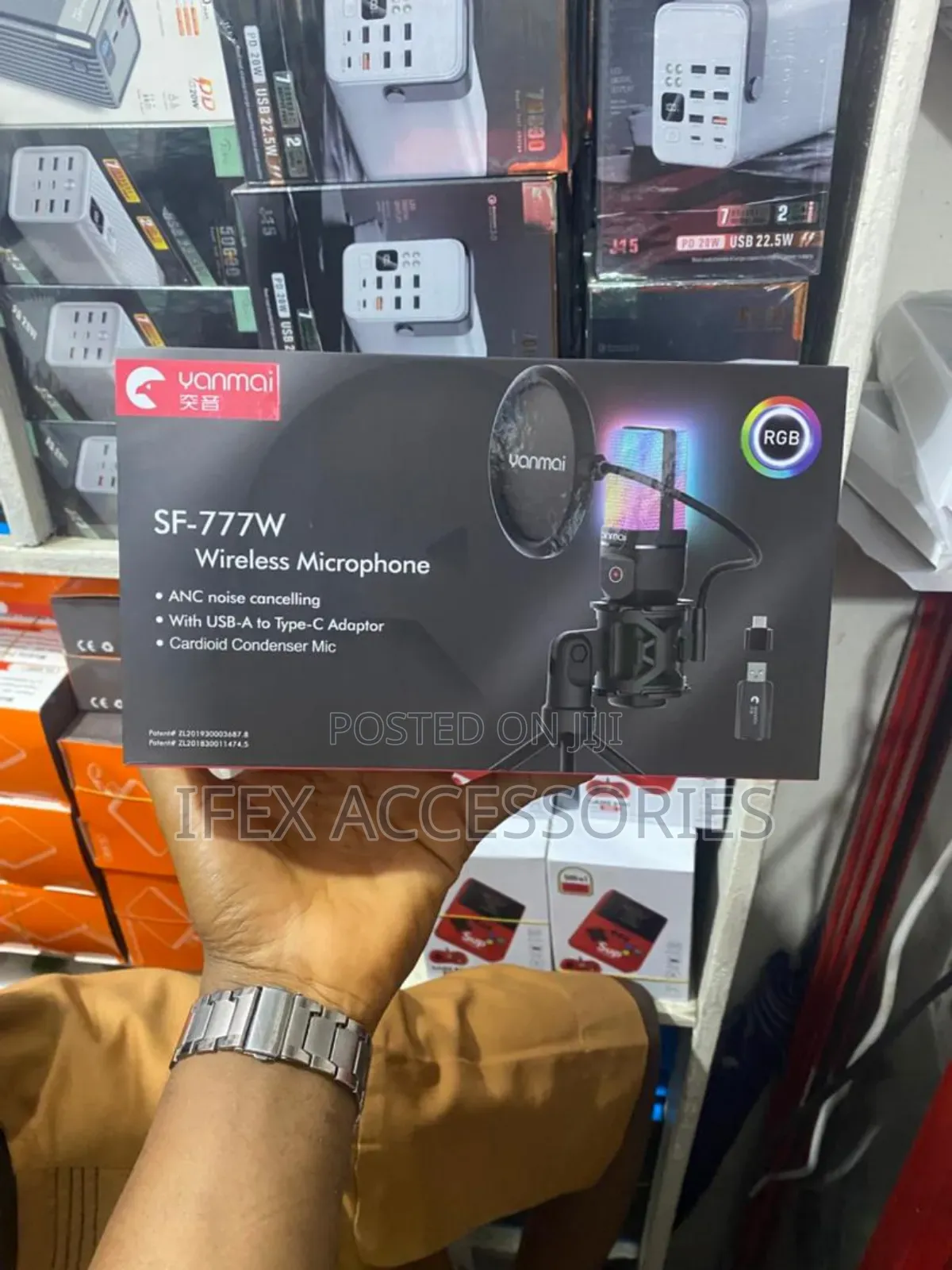 Yanmai SF-777W 2.4G Wireless Gaming Microphone