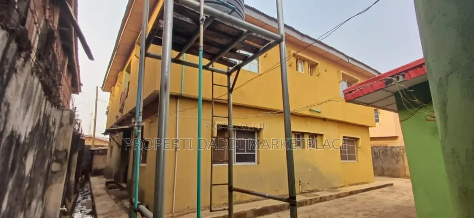 5bdrm Block of Flats in Ipaja for sale
